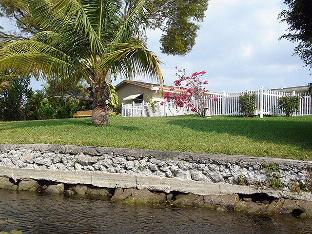 Canals-Seawall Seawall